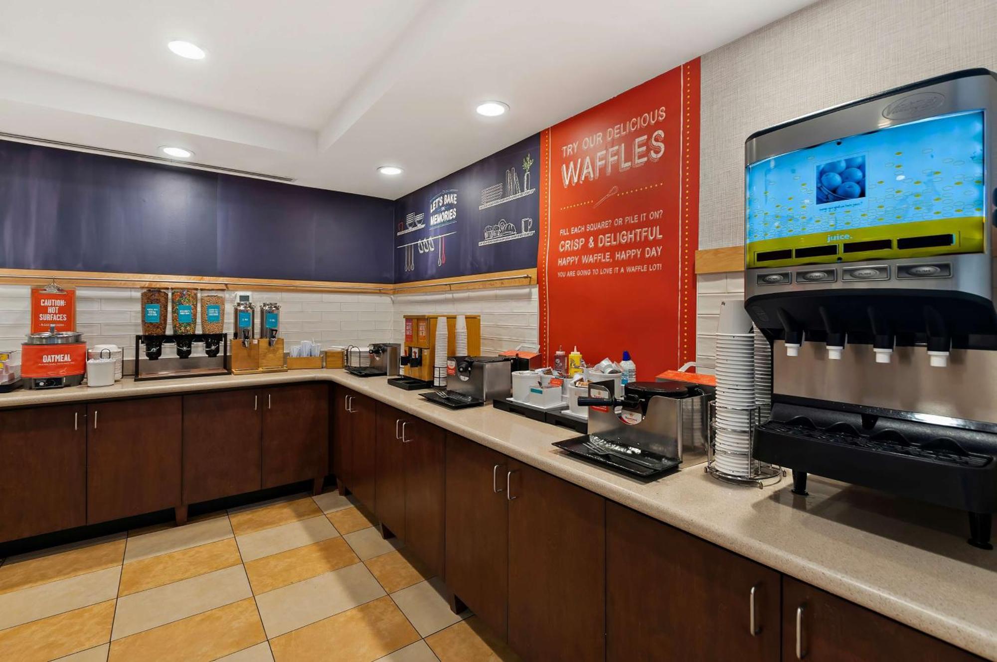 Hampton Inn & Suites Fort Belvoir Alexandria South Ngoại thất bức ảnh