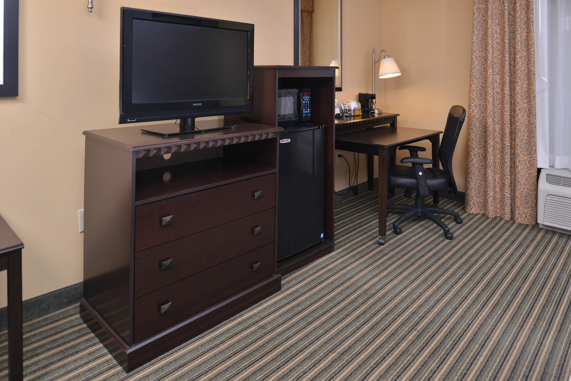 Hampton Inn & Suites Fort Belvoir Alexandria South Ngoại thất bức ảnh